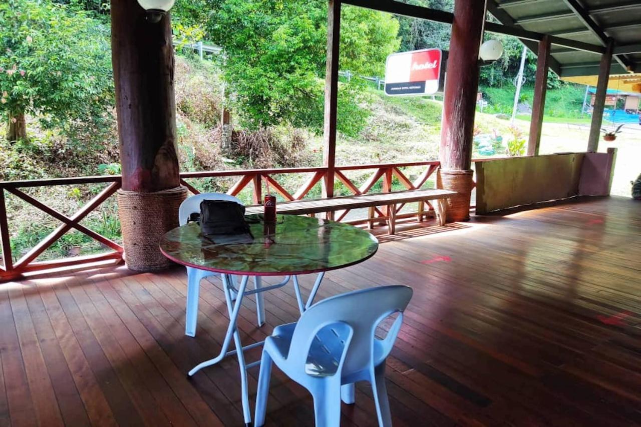 Oyo Home 90396 Mahua Rainforest Paradise Tambunan Exterior foto
